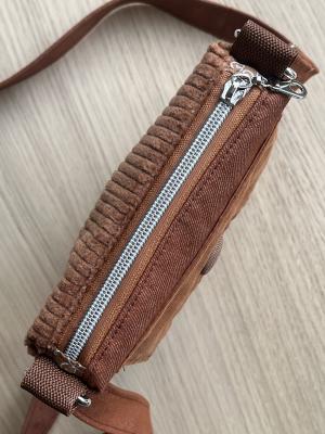 "Flickenwerk I mit Tasche" - MOKKABRAUN